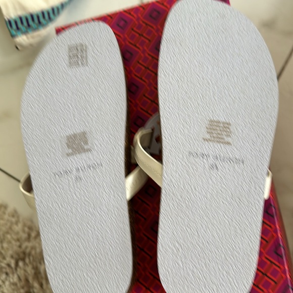 New in box Tory Burch miller cloud leather/cork slides - Picture 3 of 5